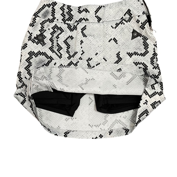 Jamie Sadock Golf Skirt Skort Snakeskin Print Black Grey Sz 4 - Picture 5 of 8